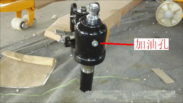 手動液壓托盤車液壓油更換位置詳細(xì)標(biāo)注圖--河北東圣吊索具制造有限公司--小型攪拌機(jī)|石材夾具|液壓堆高車|手動叉車