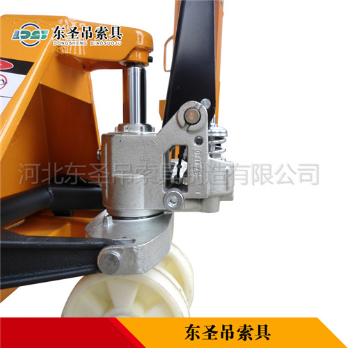 地牛手動叉車產(chǎn)品液壓缸部分展示--河北東圣吊索具制造有限公司--手動叉車|液壓堆高車|小型攪拌機|石材夾具 地牛手動叉車產(chǎn)品液壓缸部分展示--河北東圣吊索具制造有限公司--手動叉車|液壓堆高車|小型攪拌機|石材夾具